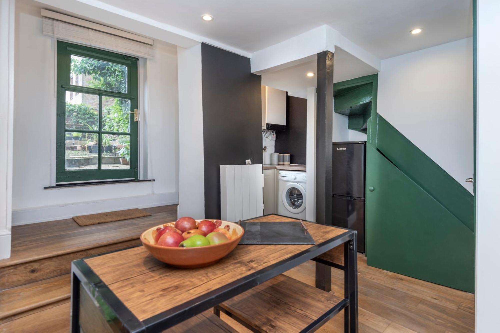 Chic 1-Bed Garden Flat, London, Convenient For Tower Bridge, Great Public Transport Apartment Bagian luar foto